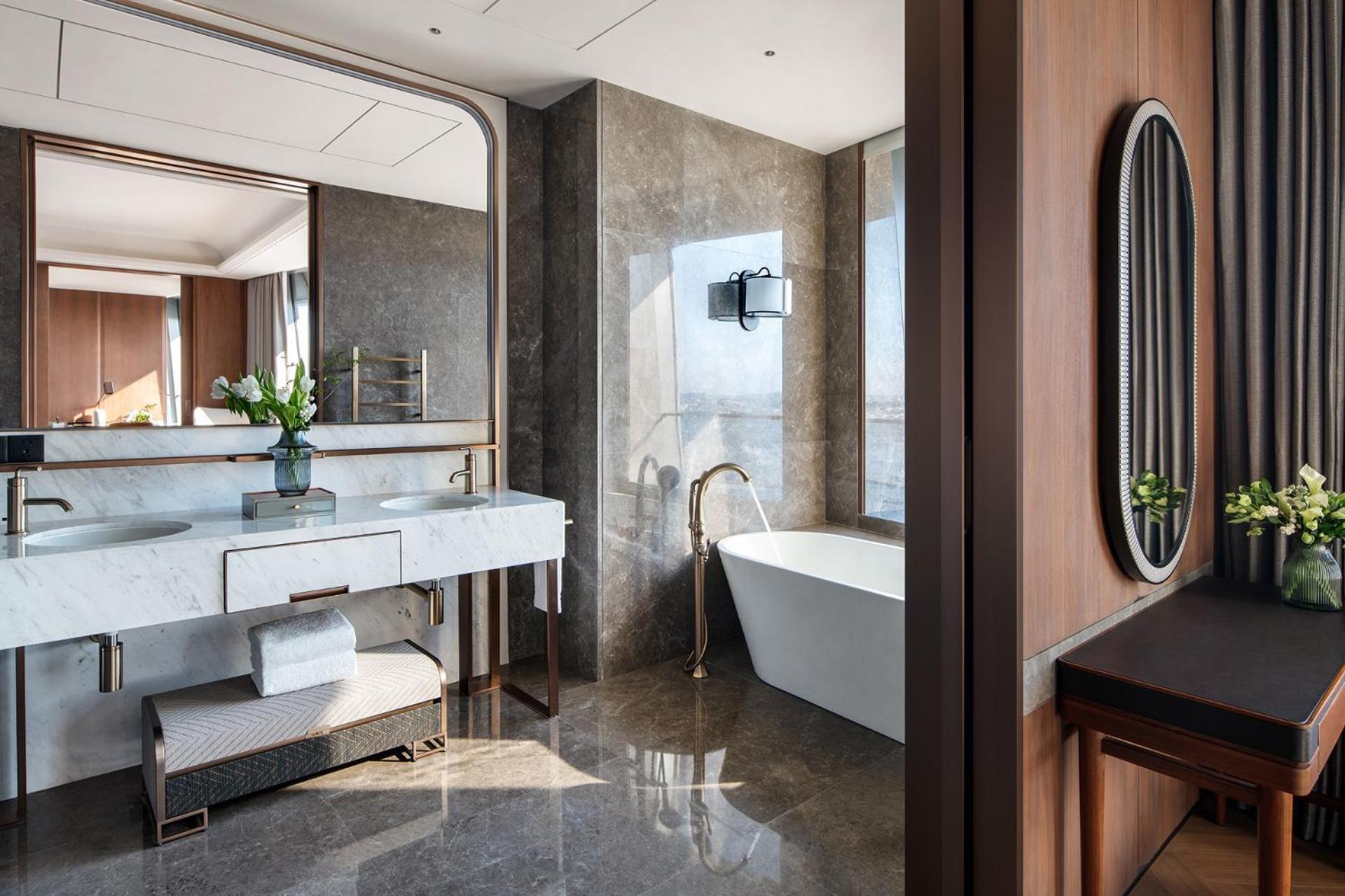 Four Seasons Hotel Ta-lien Exteriér fotografie